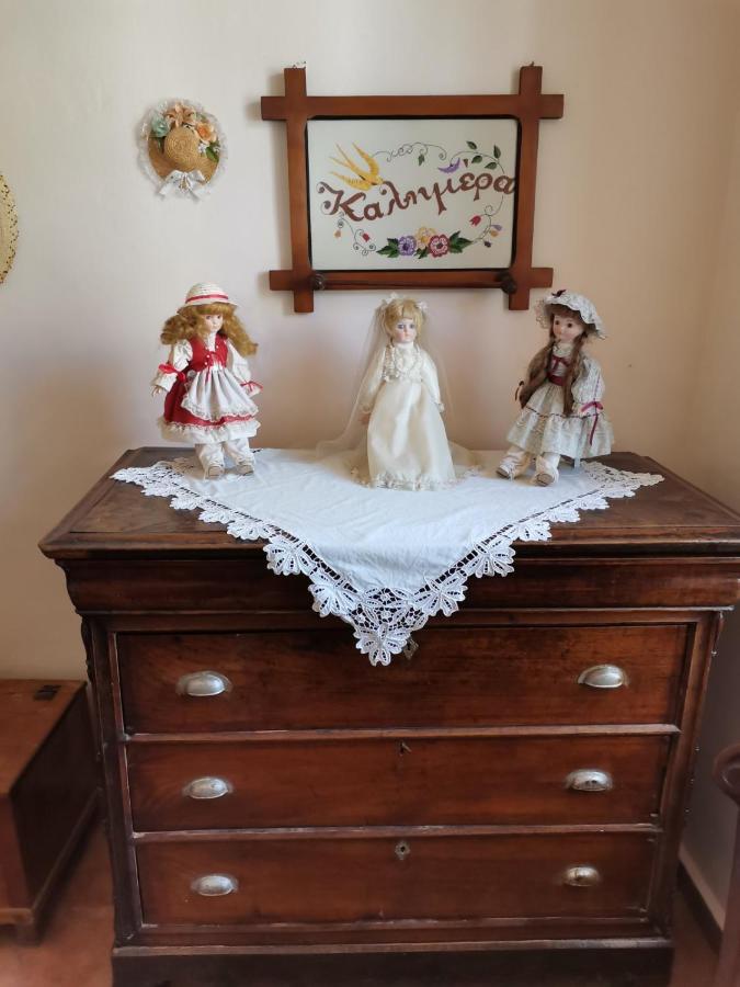 シミ Giannas Houseヴィラ エクステリア 写真