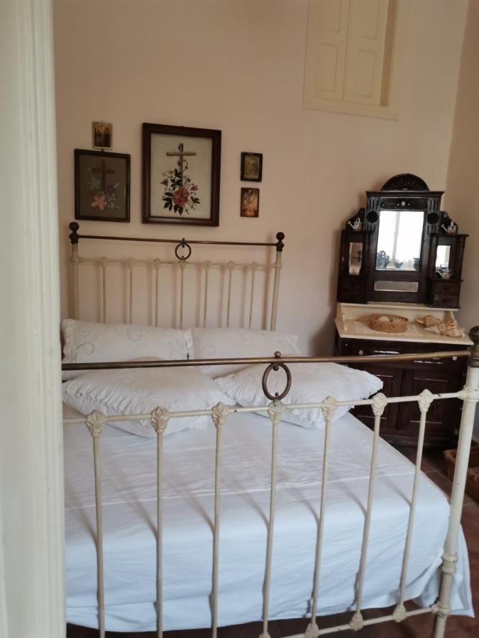 シミ Giannas Houseヴィラ エクステリア 写真