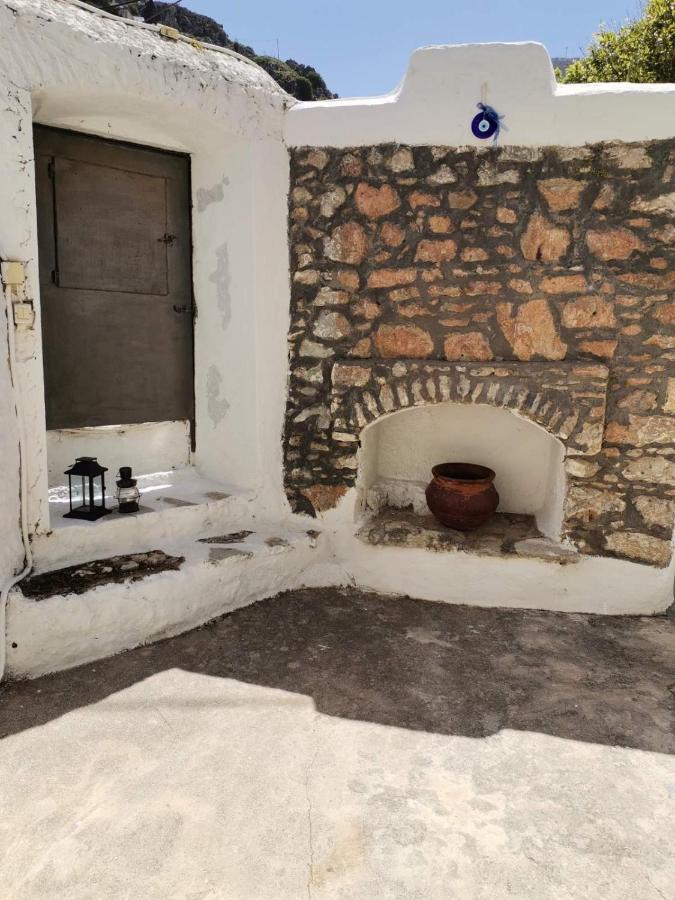 シミ Giannas Houseヴィラ エクステリア 写真